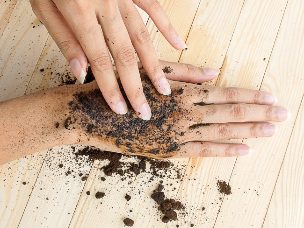 Salt and coffee rub for hands